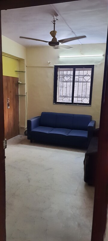 Living Room in 2 BHK Apartment at Mantri Park, Goregaon East – for Sale