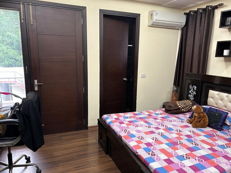 Bedroom, ansal-sushant-lok-i 3.5 Bedroom 300 Sq.Yd. Builder Floor In Sector 43 Gurgaon 7418367