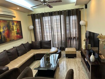 Living Room in 3.5 BHK Builder Floor at Ansal Sushant Lok I, Sector 43 – for Sale