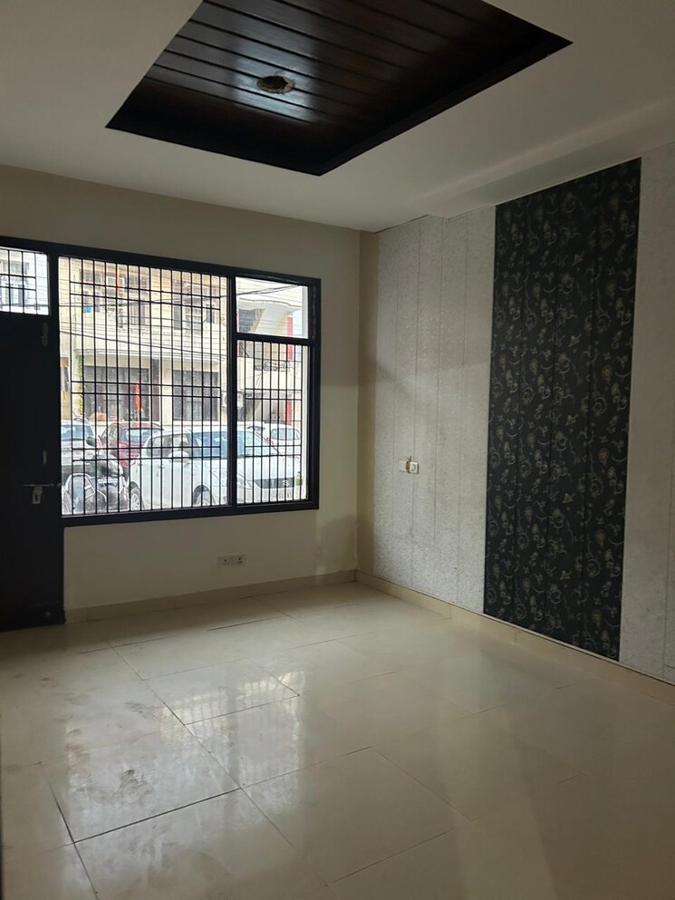 Room, dhakoli 3 Bedroom 1800 Sq.Ft. Apartment In Dhakoli Zirakpur 7418363