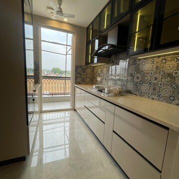 Balcony in 3 BHK Builder Floor at BPTP Amstoria Country Floor , Sector 102 – for Sale