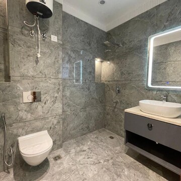 Bathroom in 3 BHK Builder Floor at BPTP Amstoria Country Floor , Sector 102 – for Sale