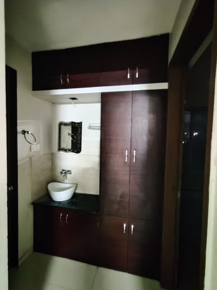 Bathroom, yashada-splendid-county 2 Bedroom 932 Sq.Ft. Apartment In Lohgaon Pune 7418419