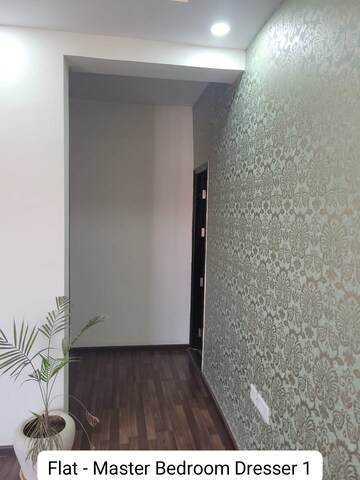 Furnished Amenities in 2 BHK Apartment at Signature Global Synera, Sector 81 – for Sale