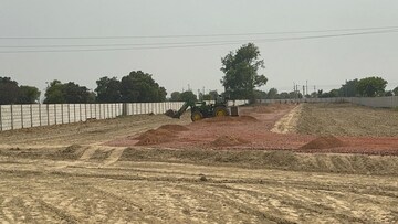  Plot – Nearby View at Chhata - for Sale