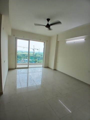 Room in 3 BHK Apartment at Sunworld Arista, Sector 168 – for Sale