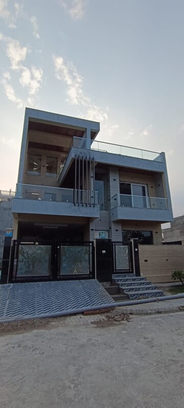  Plot – Exterior View View at Omaxe Metro City, Kalli Paschim - for Sale