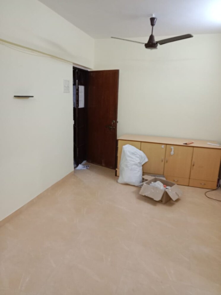 Room, rashmi-complex-teen-hath-naka 2 Bedroom 700 Sq.Ft. Apartment In Thane West Thane 7419491