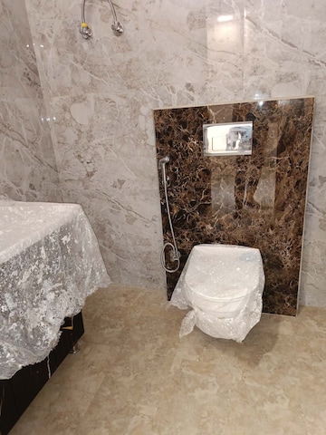 Bathroom in 3 BHK Builder Floor at BPTP Eden Estate, Sector 81 – for Sale