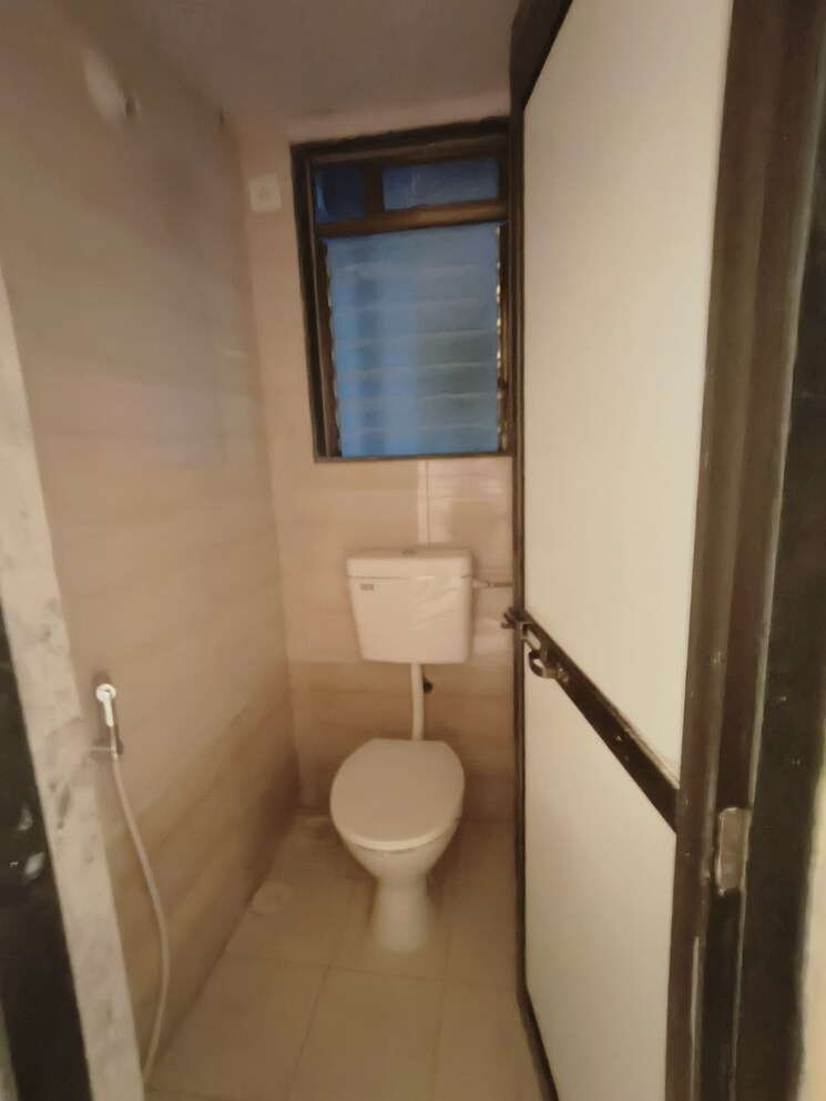 Bathroom, eon-one 1 Bedroom 500 Sq.Ft. Apartment In Prabhadevi Mumbai 7419674