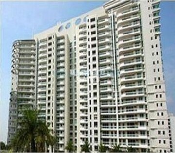 4 BHK Apartment – Exterior View View at DLF The Icon, Dlf Phase V - for Sale