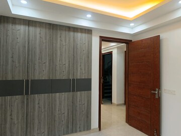 Building Lobby in 3 BHK Builder Floor at Sultanpur – for Sale