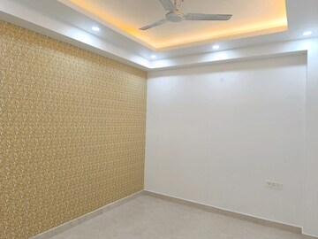 Room in 3 BHK Builder Floor at Sultanpur – for Sale