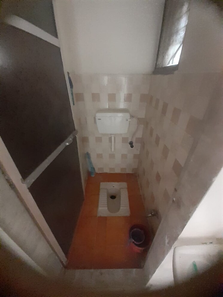 Bathroom, vaibhav-chs-kharghar 1 Bedroom 650 Sq.Ft. Apartment In Kharghar Sector 11 Navi Mumbai 7420365