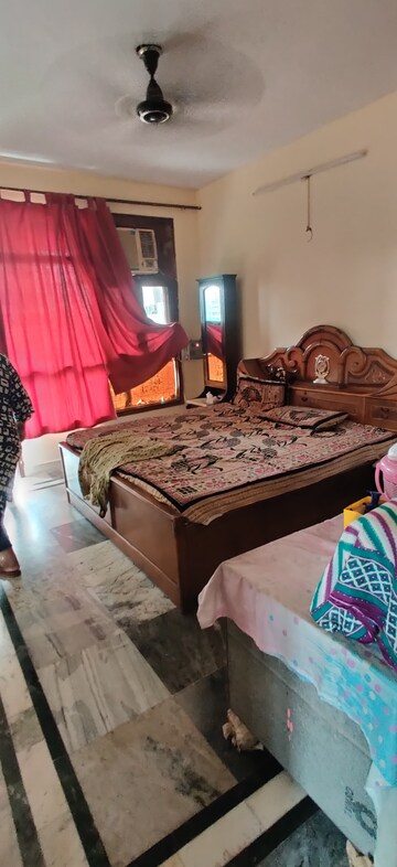 Bedroom in 3 BHK Apartment at Sector 21c – for Sale