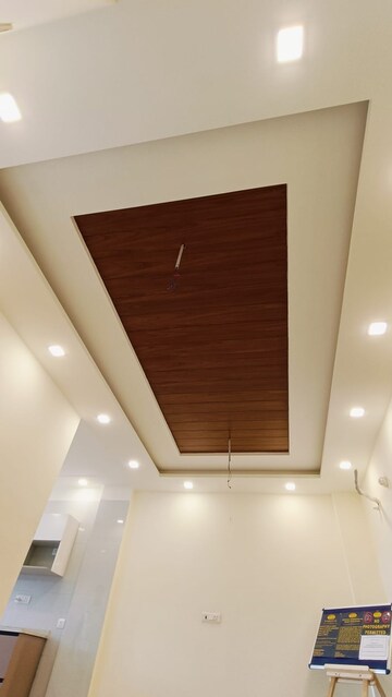 Furnished Amenities in 3 BHK Builder Floor at BPTP District Phase 2, Sector 84 – for Sale