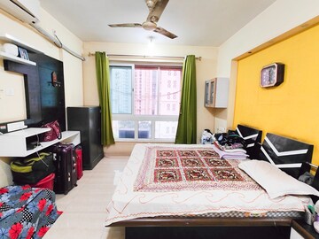 Bedroom in 2 BHK Apartment at Hiranandani Paloma, Ghodbunder Road – for Sale