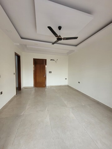 4 BHK Builder Floor For Sale in Sector 16