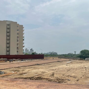 Plot Area in  Plot at BPTP Amstoria Plot, Sector 102 – for Sale