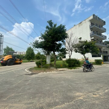 Parking in  Plot at BPTP Amstoria Plot, Sector 102 – for Sale