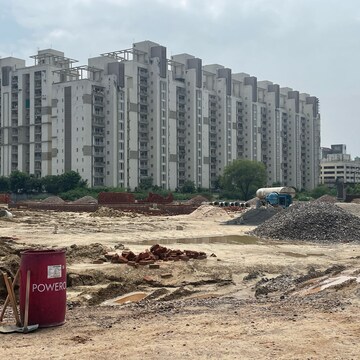  Plot – Exterior View View at BPTP Amstoria Plot, Sector 102 - for Sale