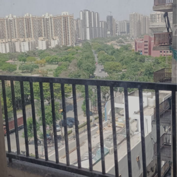 Balcony in 3 BHK Apartment at La Residentia, Amrapali Dream Valley – for Sale