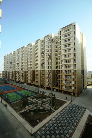 2 BHK Apartment For Sale in Super Realtech Oxy Homez, Defence Colony