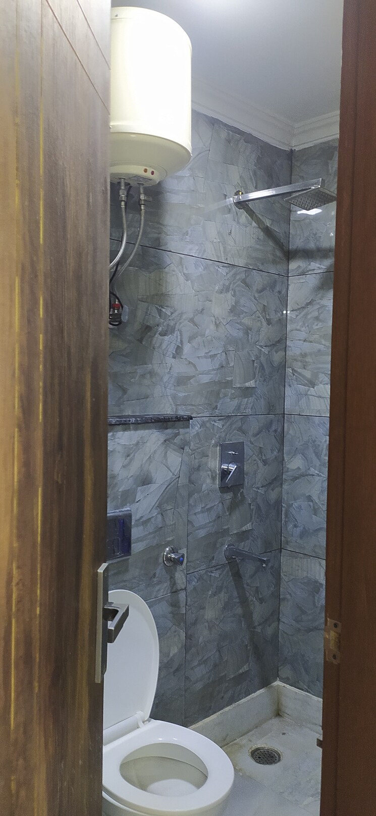 Bathroom, savitri nagar 2 Bedroom 750 Sq.Ft. Builder Floor In Savitri Nagar Delhi 7422223