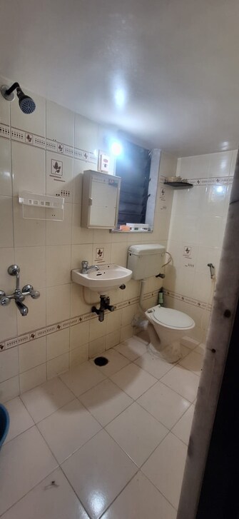 2 BHK Apartment For Rent in Dheeraj Godavari Apartment Malad West Mumbai  7422359