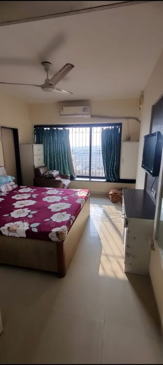 2 BHK Apartment For Rent in Dheeraj Godavari Apartment Malad West Mumbai  7422359