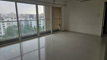 Room in 3.5 BHK Apartment at Goel Ganga Avanta, Mundhwa – for Sale