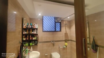 Furnished Amenities in 4 BHK Builder Floor at Saket – for Sale