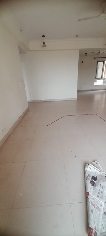 Bathroom in 4 BHK Apartment at Ireo Skyon, Sector 60 – for Sale