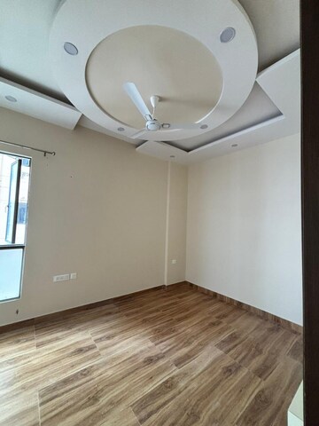 Room in 4 BHK Apartment at M3M Merlin, Sector 67 – for Sale