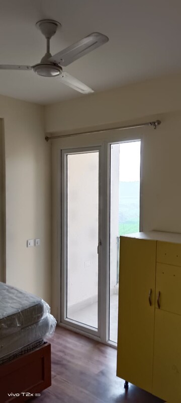 Building Lobby in 4 BHK Builder Floor at Dlf Phase ii – for Sale