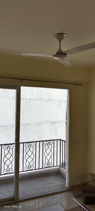 Room in 4 BHK Builder Floor at Dlf Phase ii – for Sale