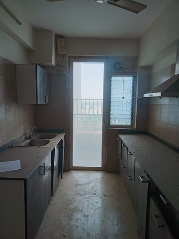 Kitchen in 3 BHK Builder Floor at BPTP Park Towers, Sector 77 – for Sale
