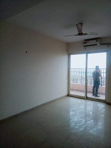 Room in 3 BHK Builder Floor at BPTP Park Towers, Sector 77 – for Sale