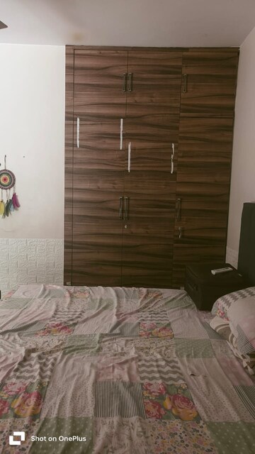 Room in 3 BHK Builder Floor at BPTP Park Towers, Sector 77 – for Sale