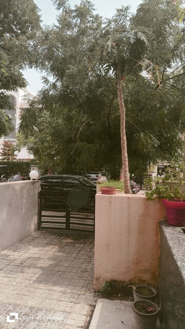 Balcony in 3 BHK Builder Floor at BPTP Park Towers, Sector 77 – for Sale