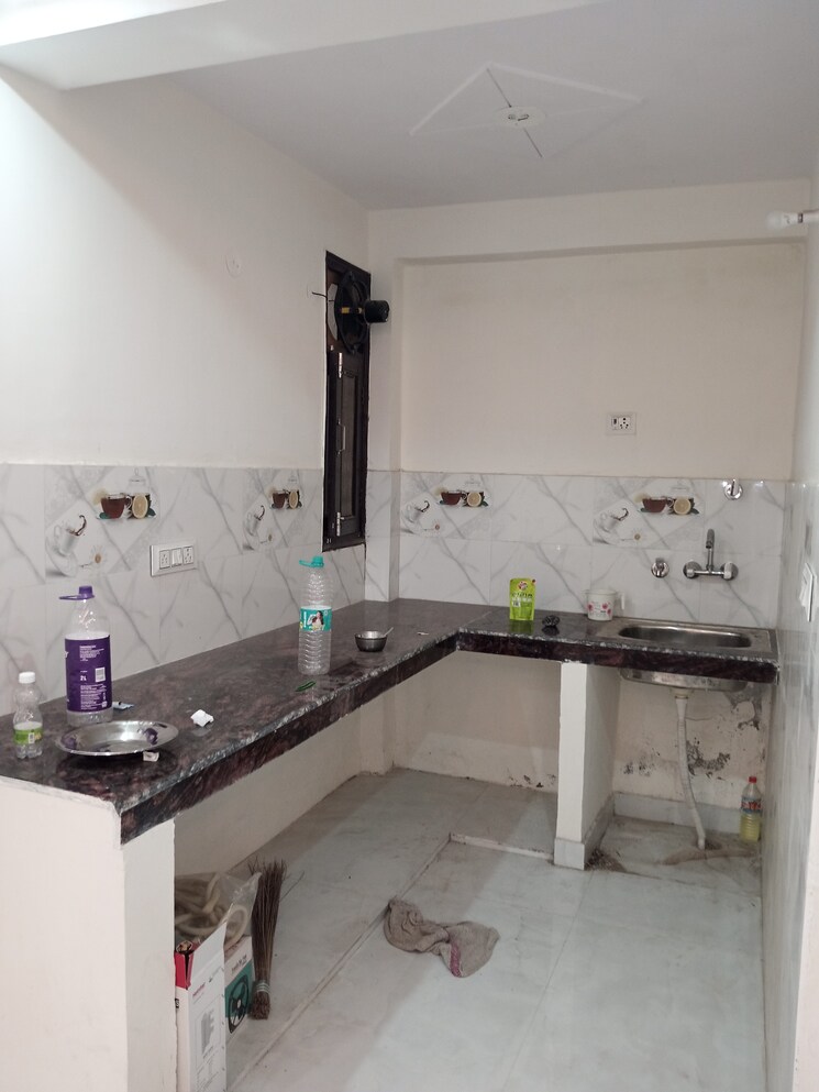 Kitchen, zakir nagar 3 Bedroom 900 Sq.Ft. Apartment In Zakir Nagar Delhi 7423445