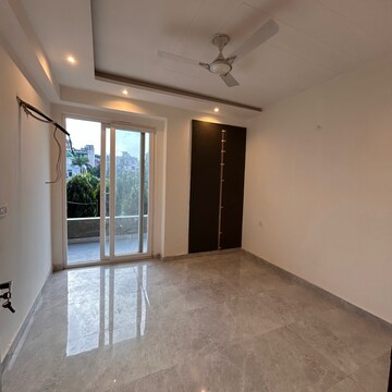 Room in 3 BHK Builder Floor at Chattarpur – for Sale
