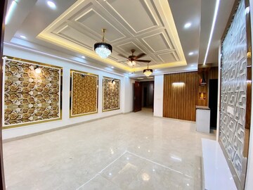 Room in 3 BHK Builder Floor at Chattarpur – for Sale