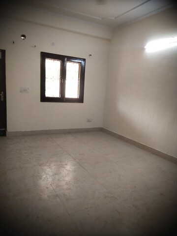 Furnished Amenities in 2.5 BHK Apartment at SDS NRI Residency Omega II, Omega Ii Greater Noida – for Sale