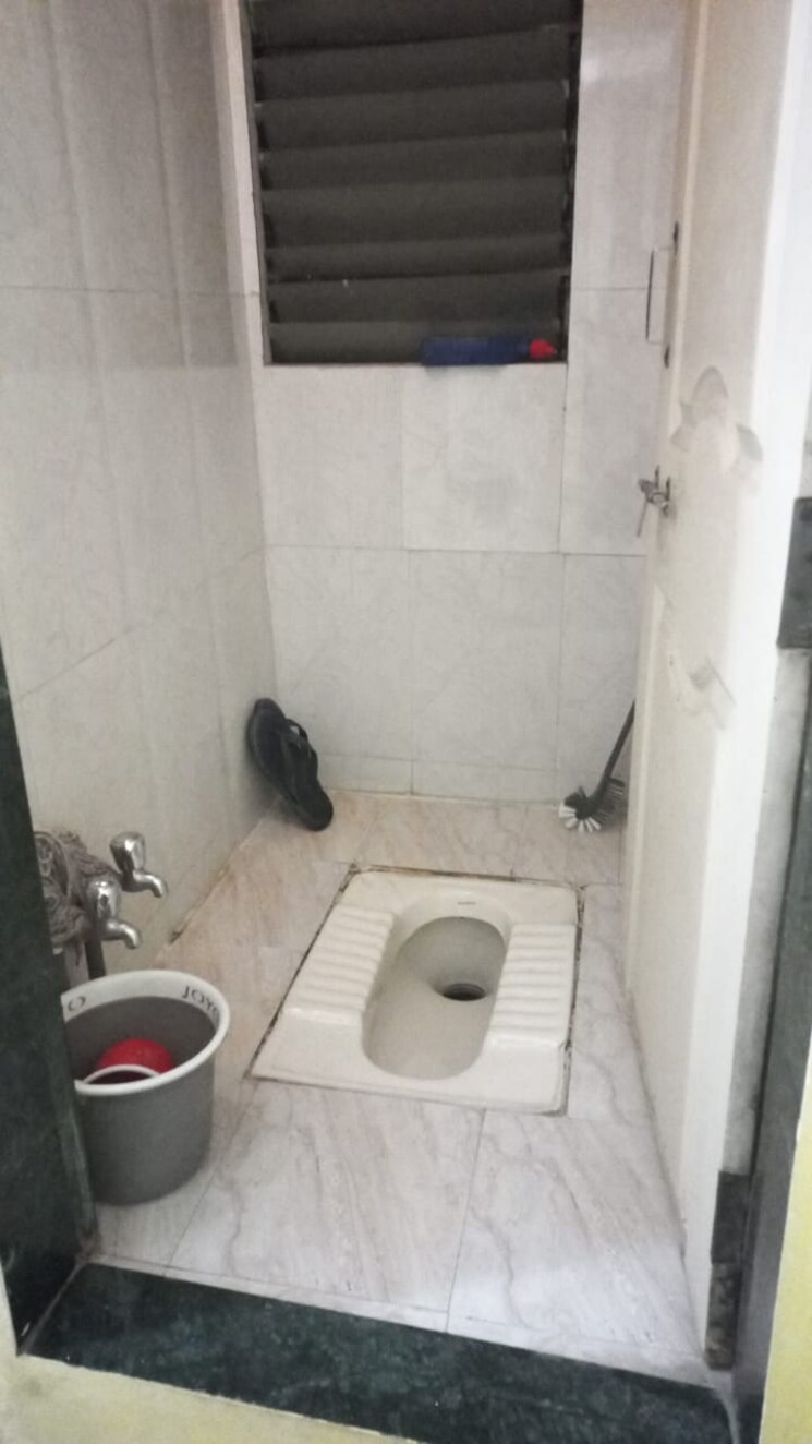 Bathroom, ajmera-complex 1.5 Bedroom 550 Sq.Ft. Apartment In Kalewadi Pune 7424123