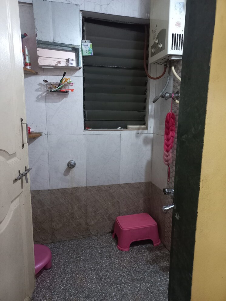 Bathroom, ajmera-complex 1.5 Bedroom 550 Sq.Ft. Apartment In Kalewadi Pune 7424123