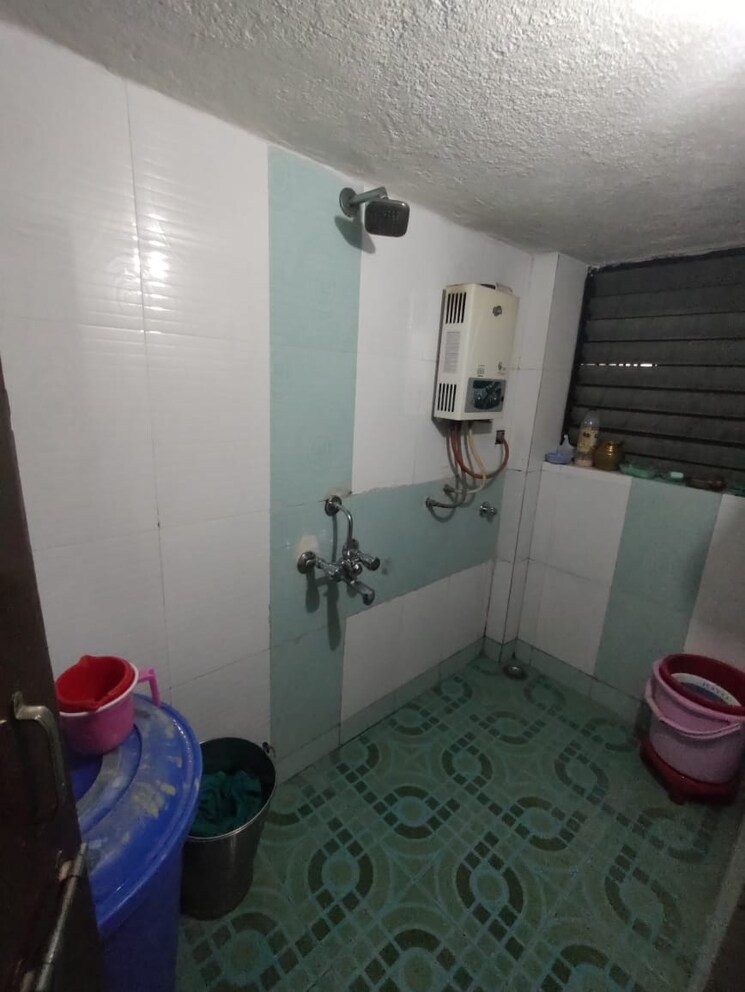 Bathroom, shree-residency-aundh 2 Bedroom 900 Sq.Ft. Apartment In Aundh Pune 7424206