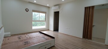 Room in 4 BHK Villa at Gold Fish Zresta, Kokapet – for Rent