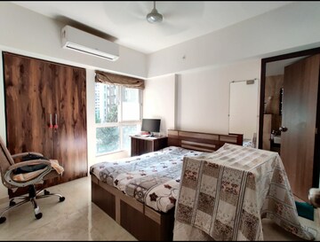 Bedroom in 2 BHK Apartment at Lodha Amara, Kolshet Road – for Sale
