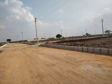  Plot For Sale in Peddapur